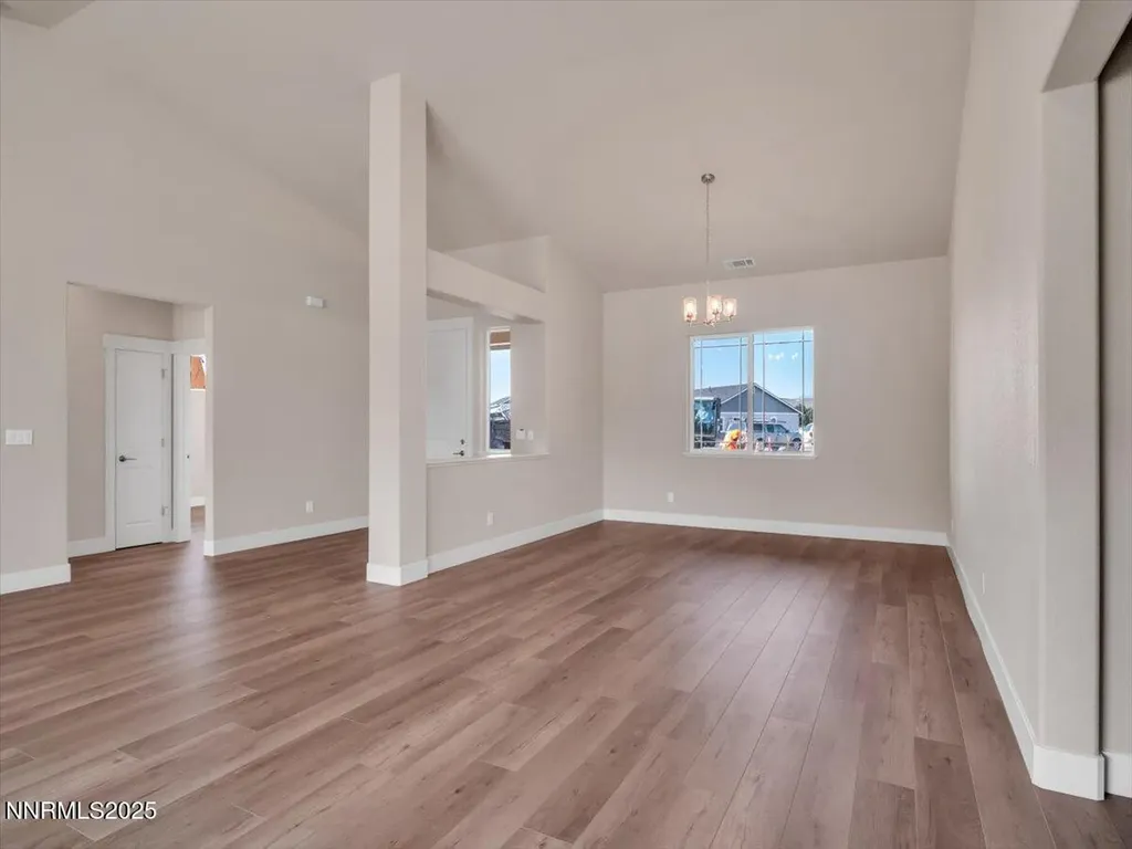 2765 Squires Minden NV 89423