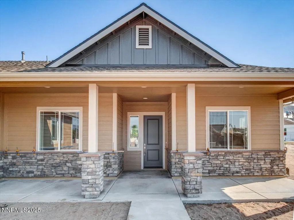 2765 Squires Minden NV 89423