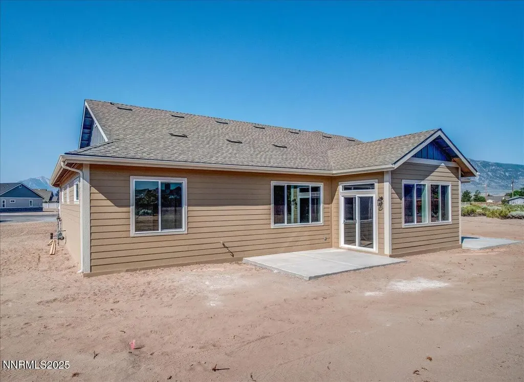 2765 Squires Minden NV 89423