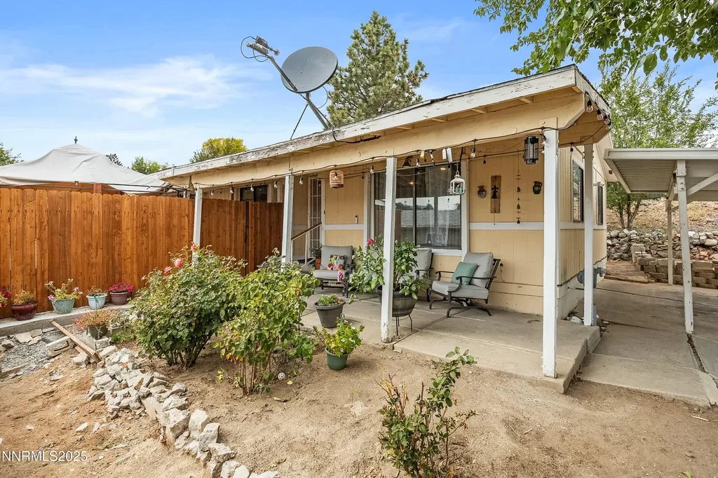 2735 Daffodil Reno NV 89512