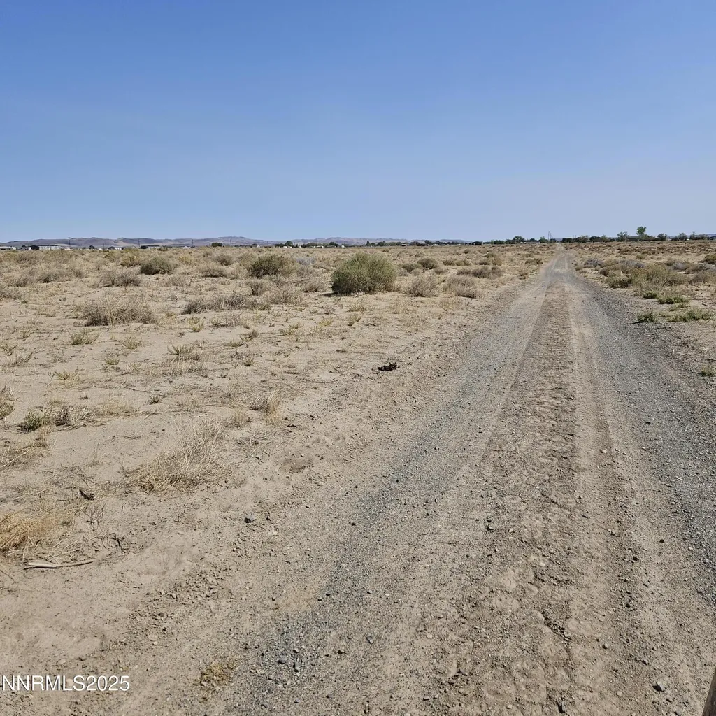 1590 Badger Silver Springs NV 89429