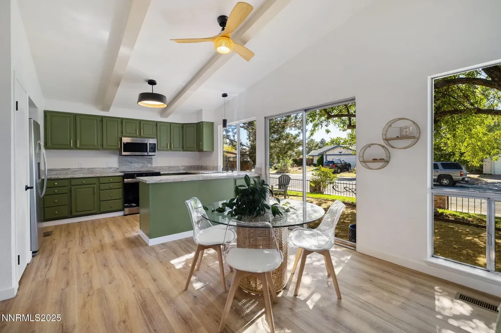 707 Glen Meadow Sparks NV 89434