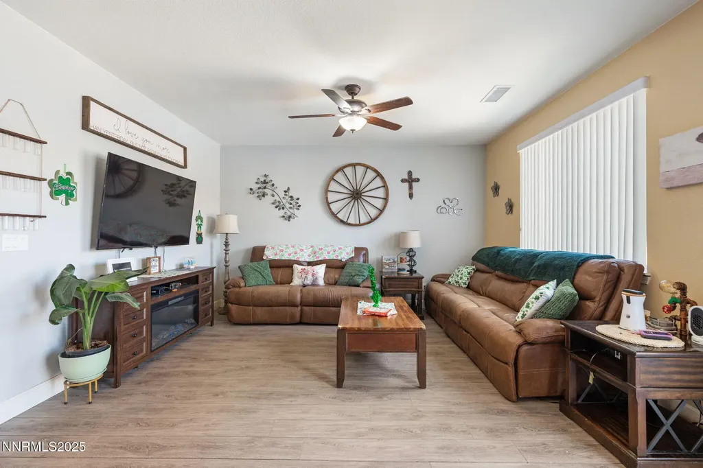 2780 Tobiano Reno NV 89521