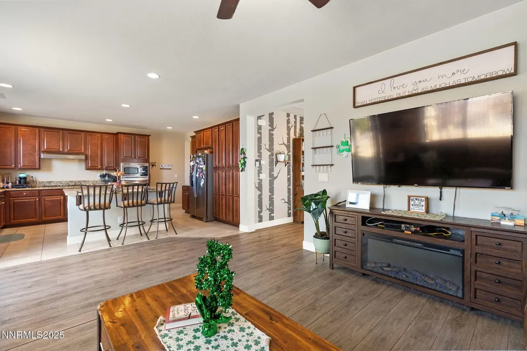 2780 Tobiano Reno NV 89521