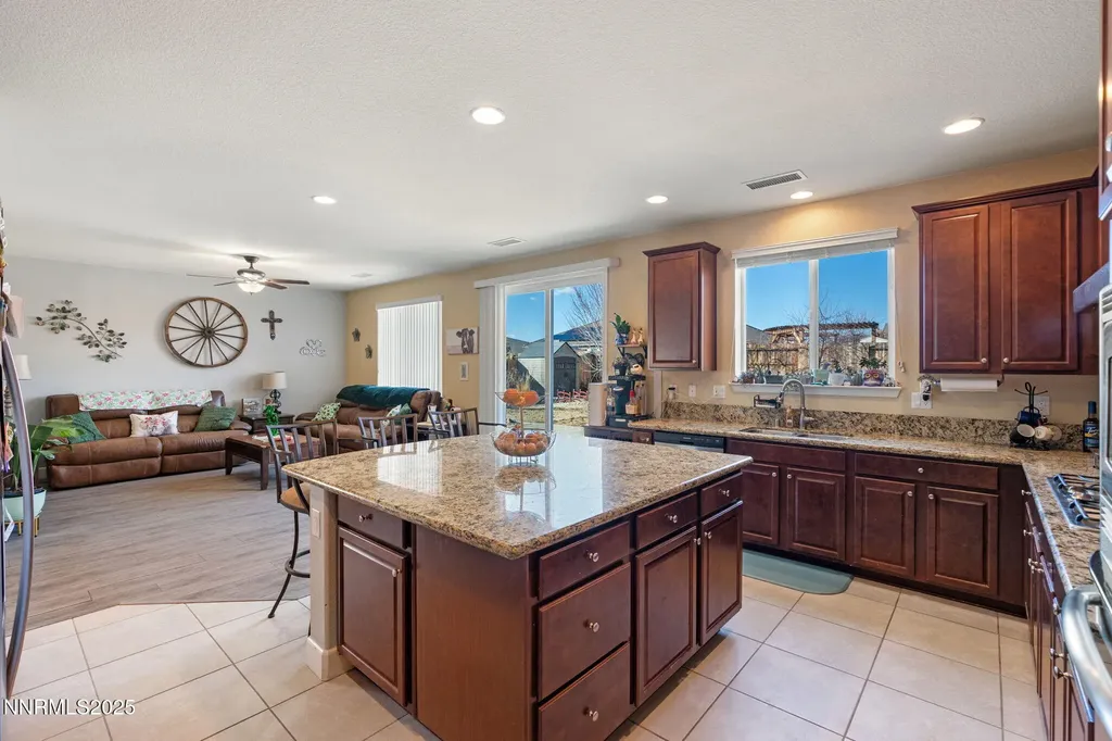 2780 Tobiano Reno NV 89521