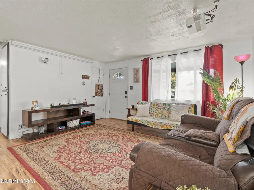 1108 Tamarisk Carson City NV 89701