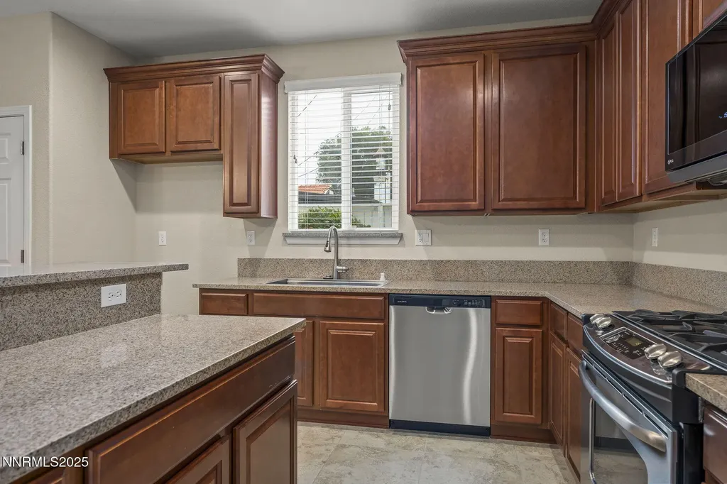 2040 Alamo Square Reno NV 89509