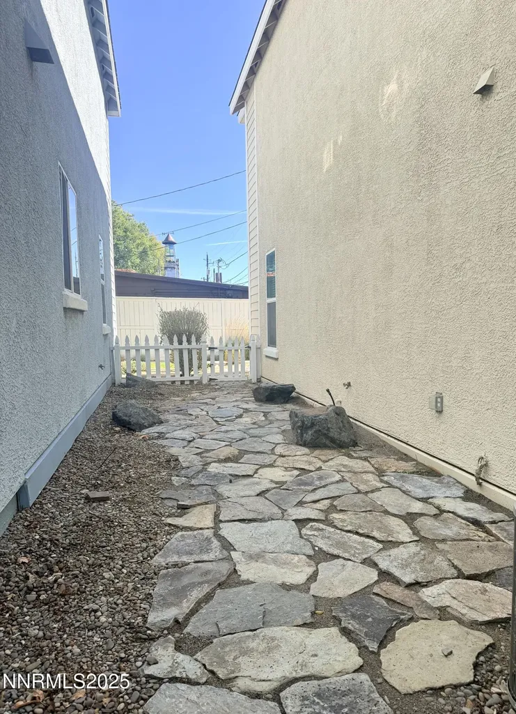 2040 Alamo Square Reno NV 89509