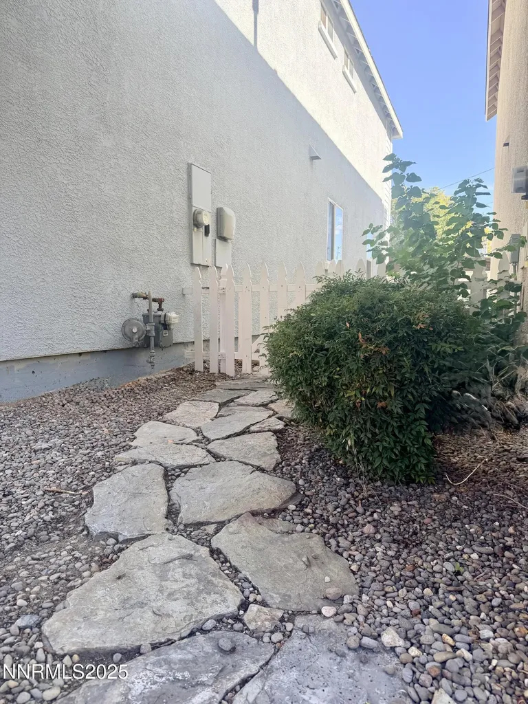 2040 Alamo Square Reno NV 89509