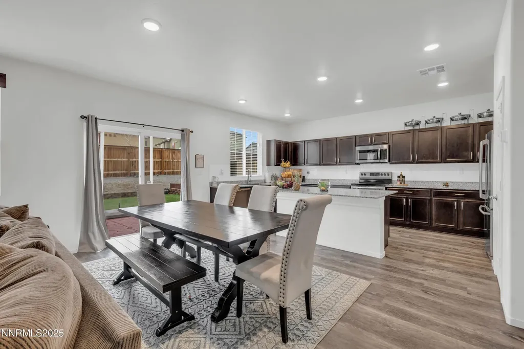 9758 Pelican Pointe Reno NV 89506