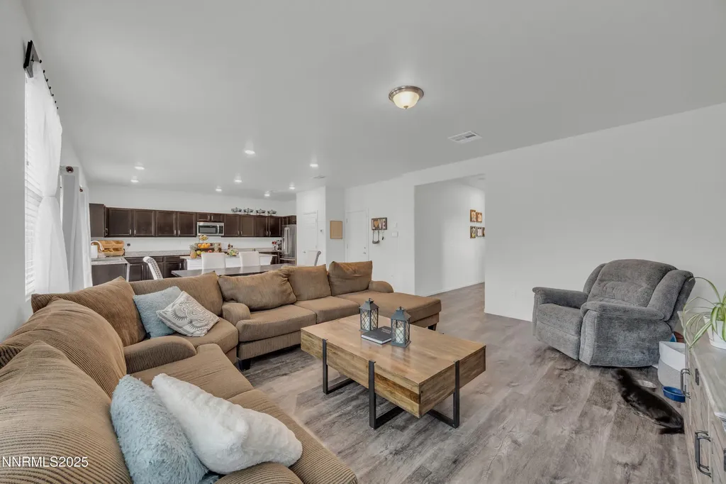 9758 Pelican Pointe Reno NV 89506