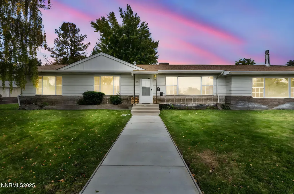 307 California Yerington NV 89447