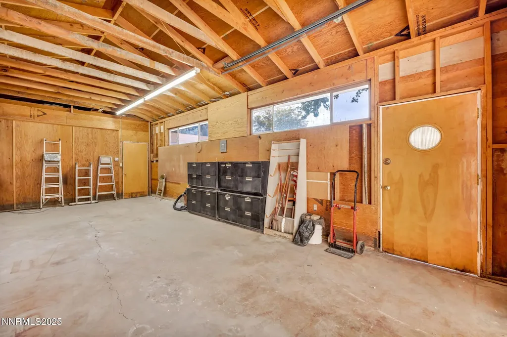 307 California Yerington NV 89447