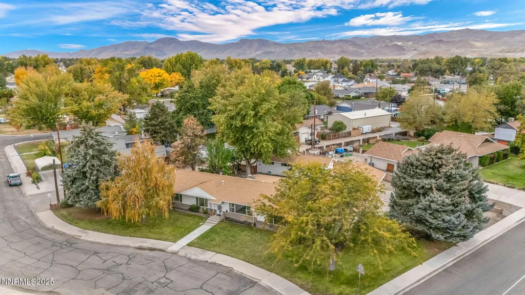 307 California Yerington NV 89447