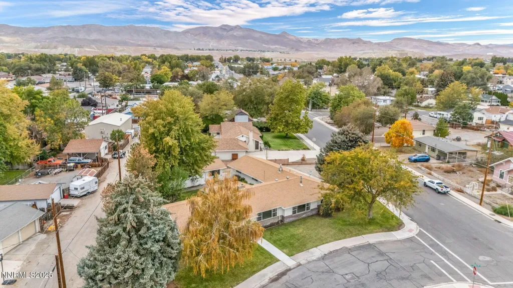 307 California Yerington NV 89447