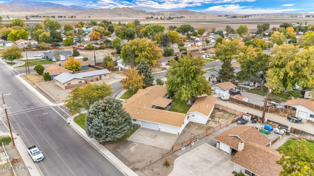 307 California Yerington NV 89447