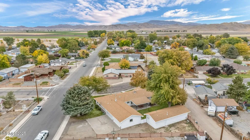307 California Yerington NV 89447