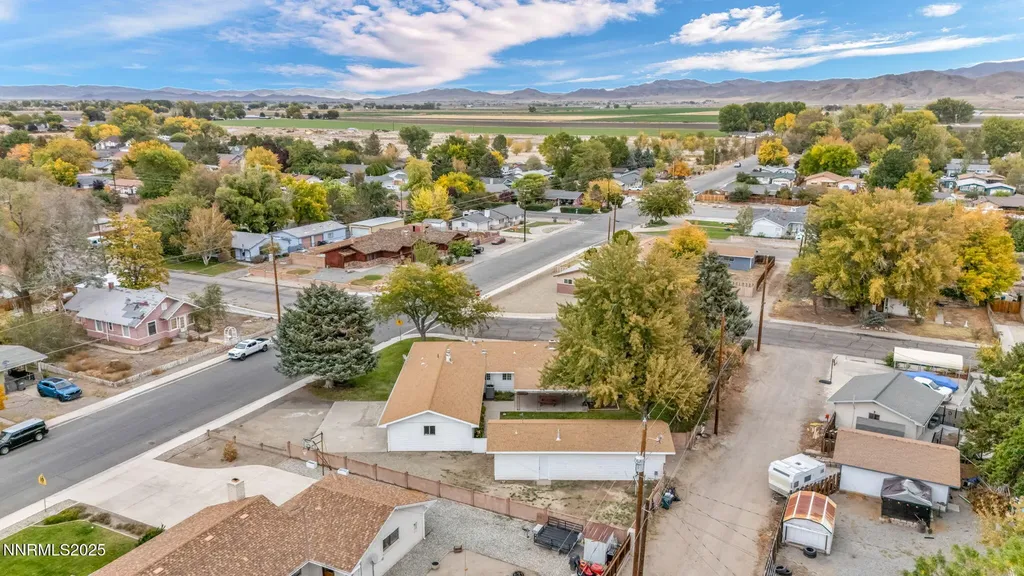 307 California Yerington NV 89447