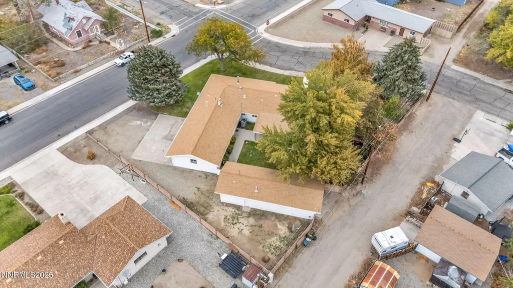 307 California Yerington NV 89447
