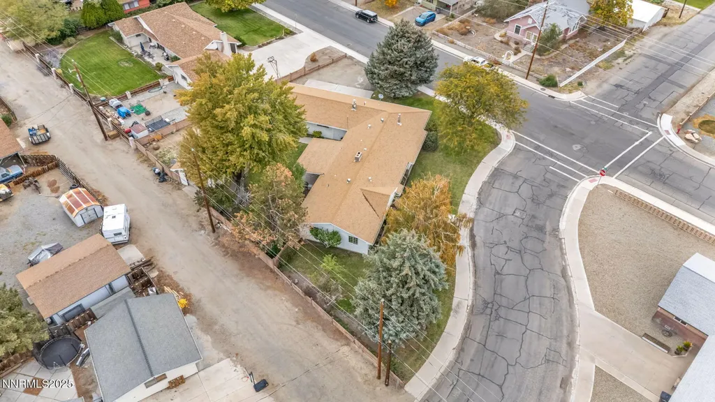 307 California Yerington NV 89447