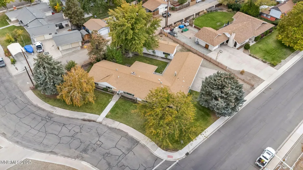 307 California Yerington NV 89447