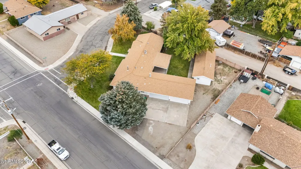 307 California Yerington NV 89447