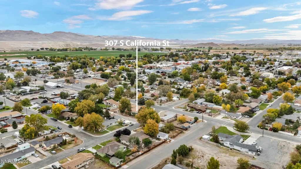 307 California Yerington NV 89447