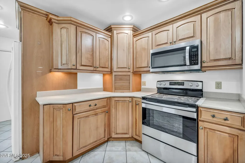 307 California Yerington NV 89447