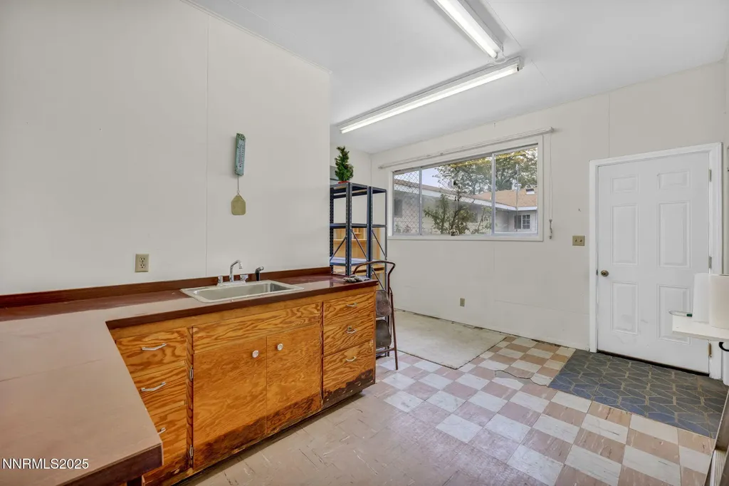 307 California Yerington NV 89447