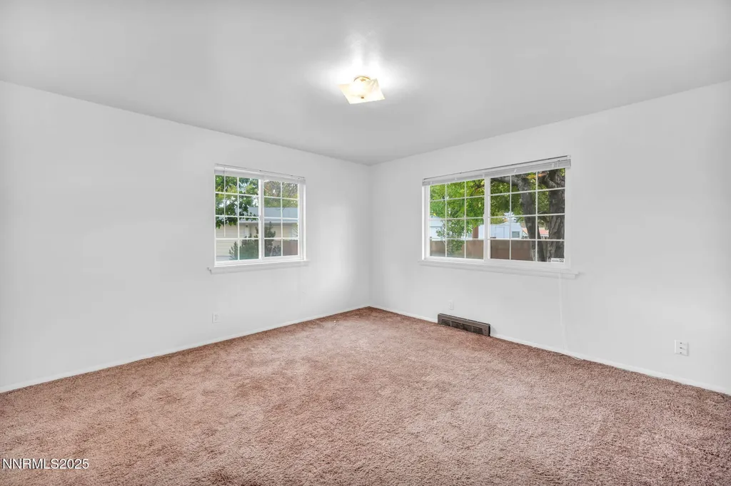 307 California Yerington NV 89447