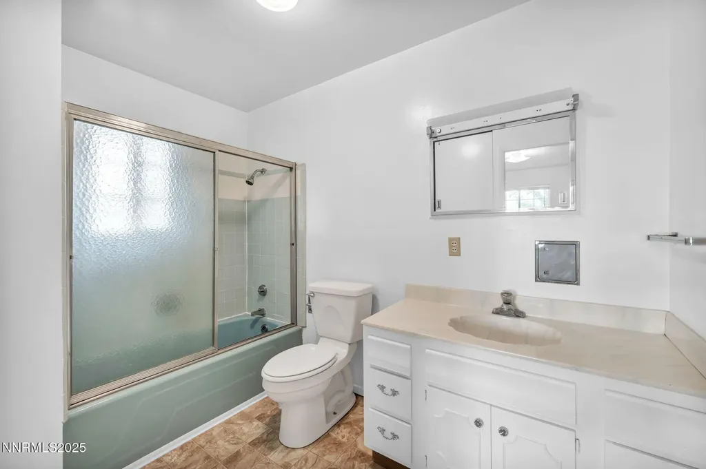 307 California Yerington NV 89447