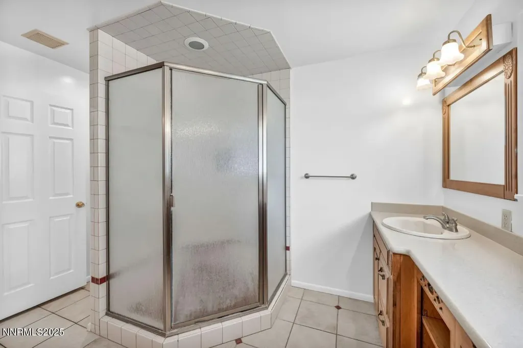 307 California Yerington NV 89447