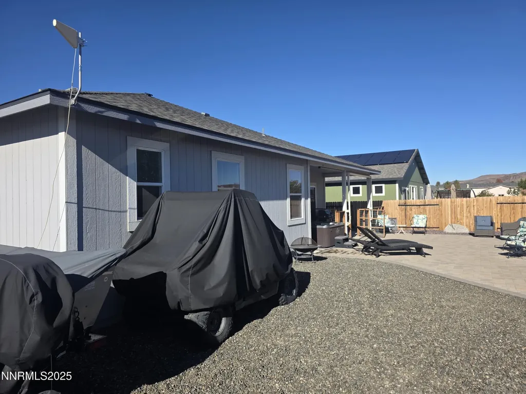 1145 Cheatgrass Dayton NV 89403