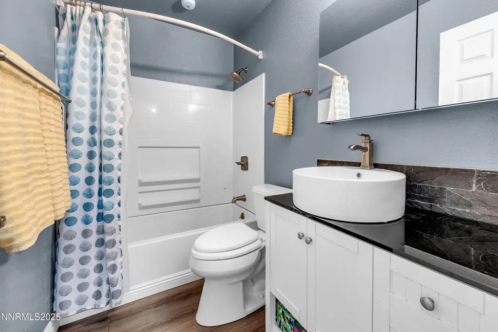 1077 Deena Fallon NV 89406
