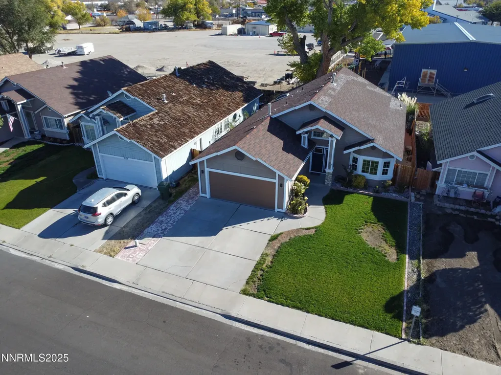 1077 Deena Fallon NV 89406