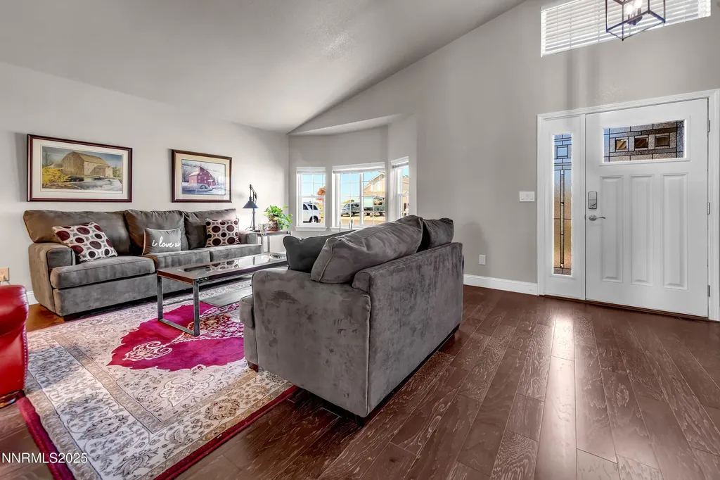 1077 Deena Fallon NV 89406