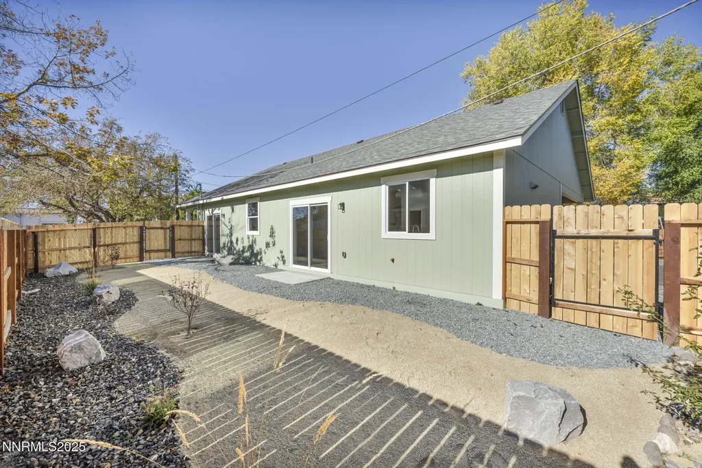 1421 Mission Gardnerville NV 89410