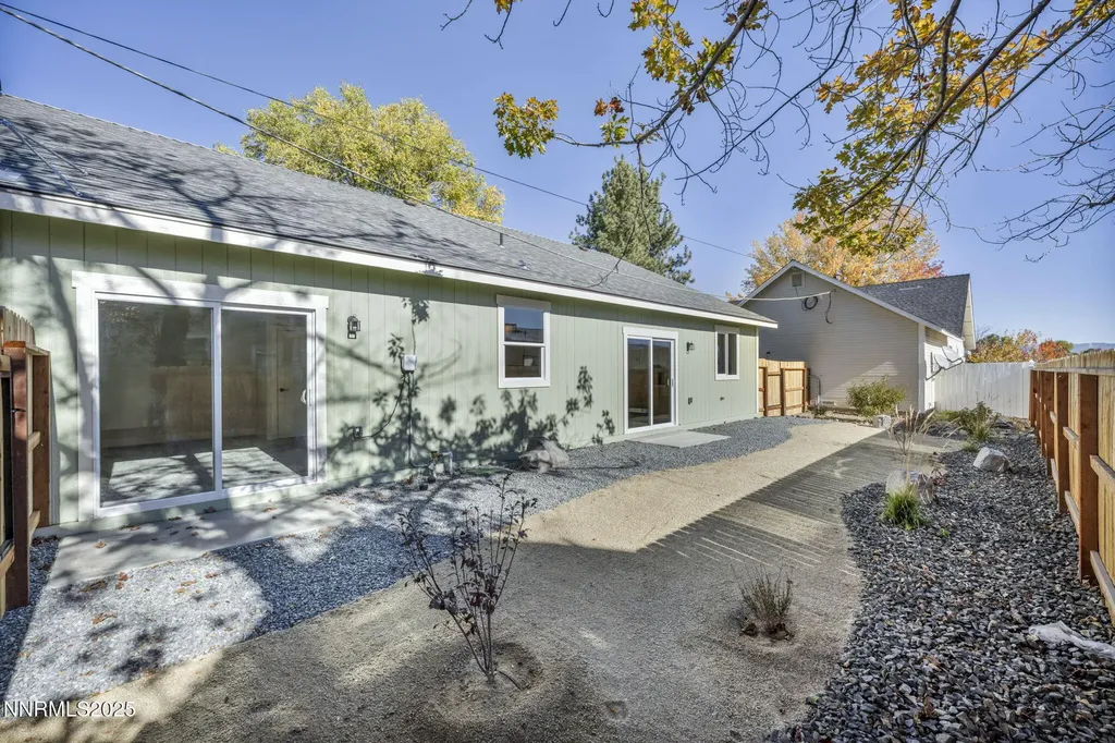 1421 Mission Gardnerville NV 89410