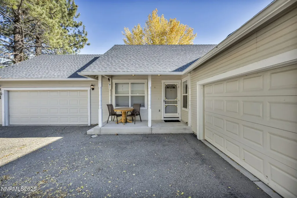 1421 Mission Gardnerville NV 89410