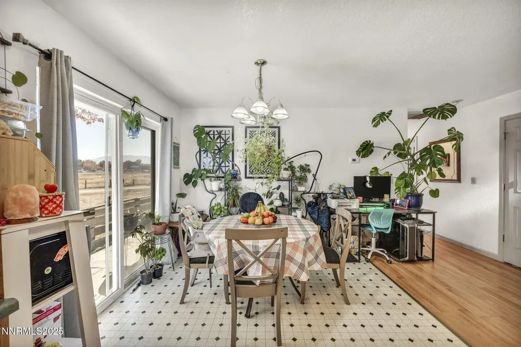 1421 Mission Gardnerville NV 89410