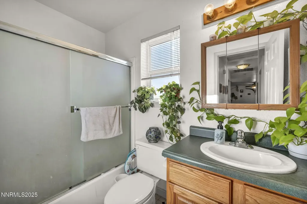 1421 Mission Gardnerville NV 89410