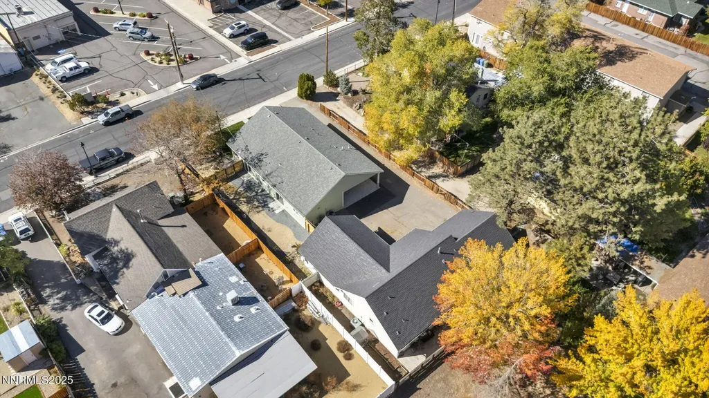 1421 Mission Gardnerville NV 89410