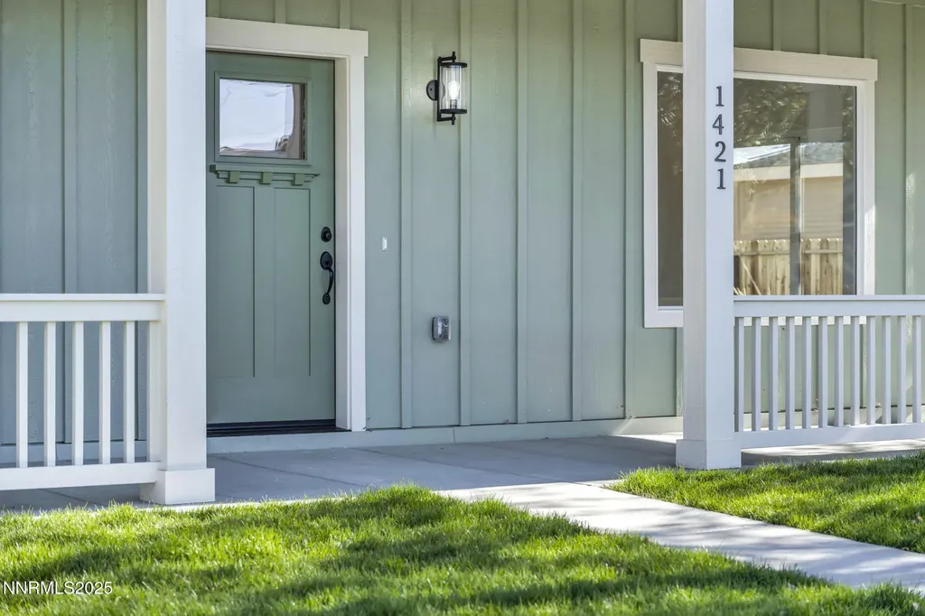 1421 Mission Gardnerville NV 89410