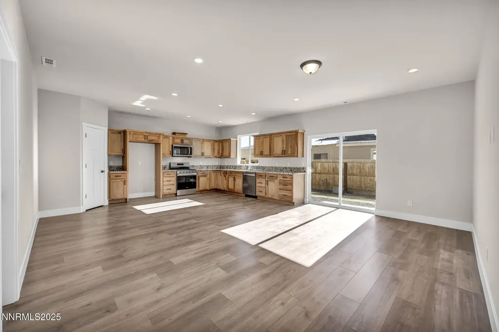 1421 Mission Gardnerville NV 89410