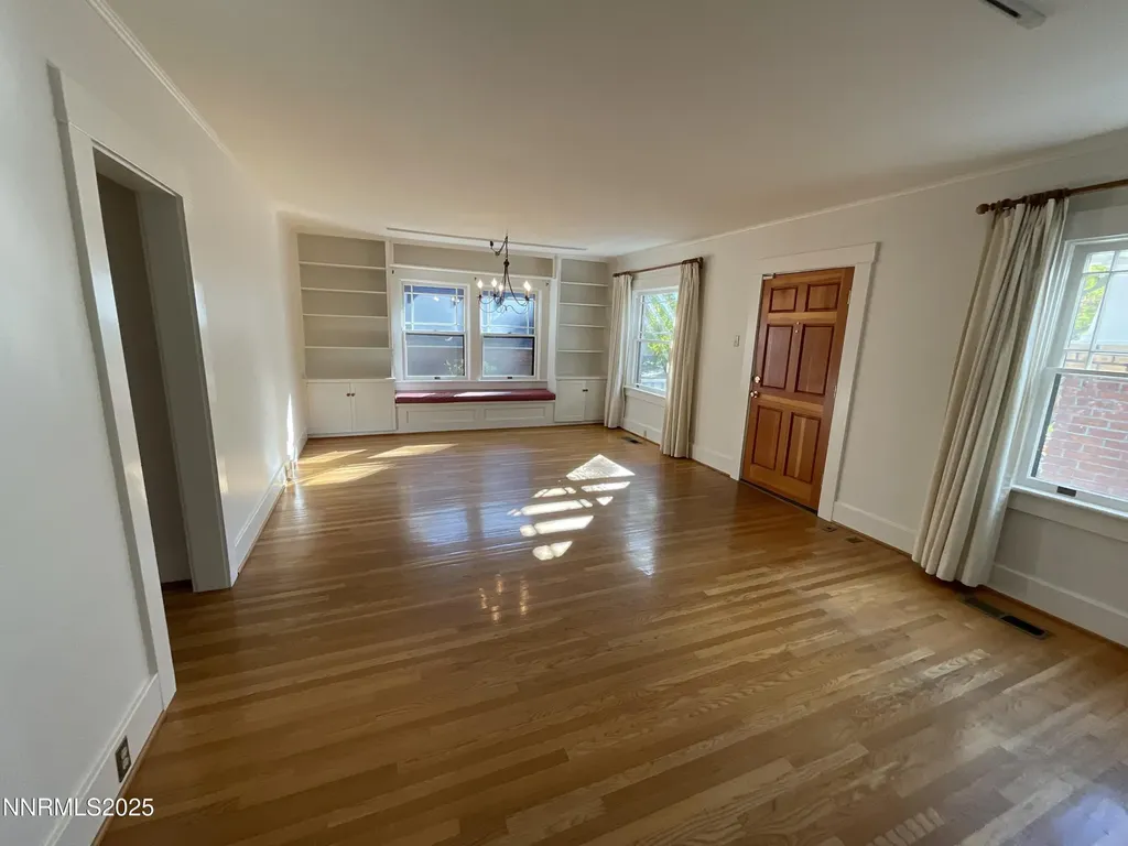 619 Marsh Reno NV 89509