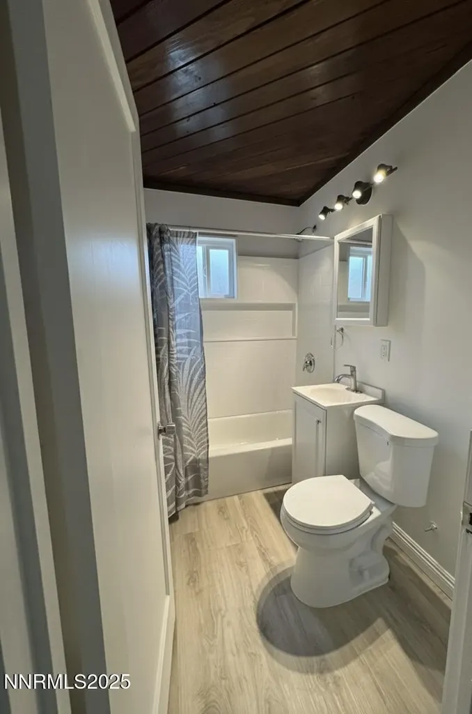 125 English Hawthorne NV 89415