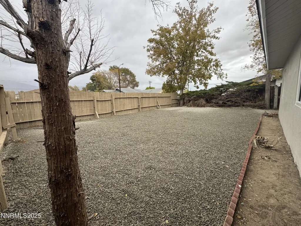 125 English Hawthorne NV 89415