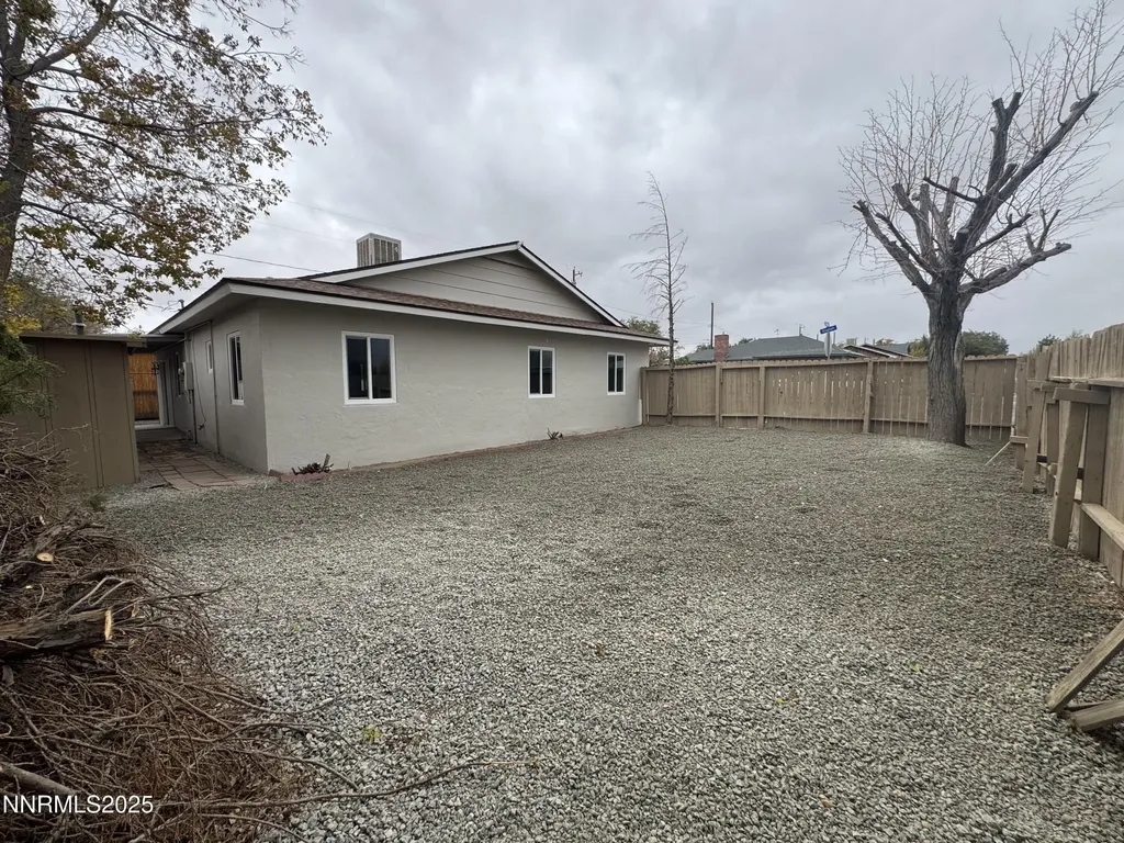 125 English Hawthorne NV 89415
