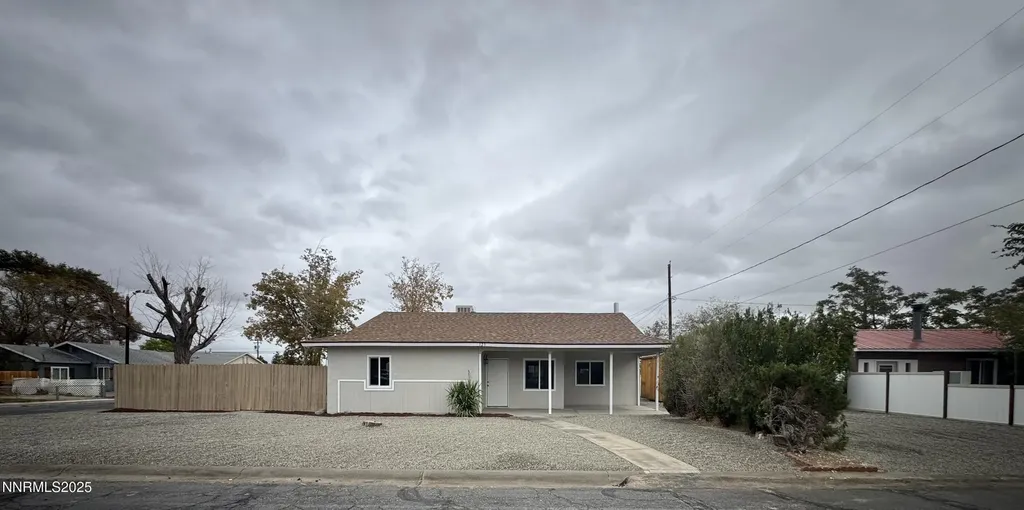 125 English Hawthorne NV 89415
