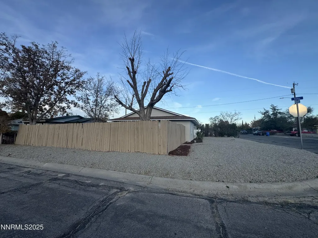 125 English Hawthorne NV 89415